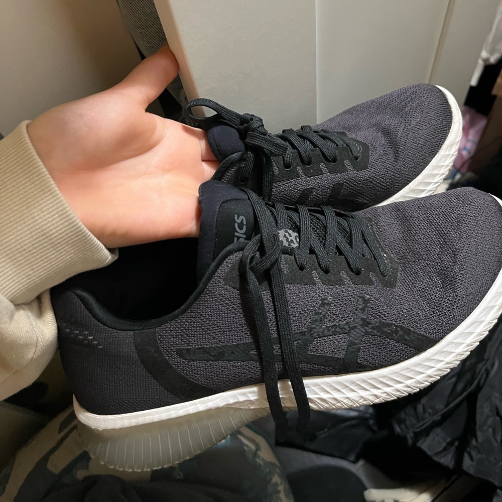ASICS black sneakers gel